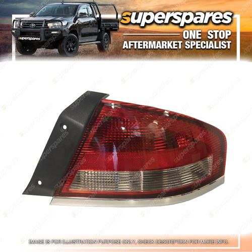 Right Tail Light for Ford Falcon AU SERIES 2 3 SEDAN 04/2000-09/2002