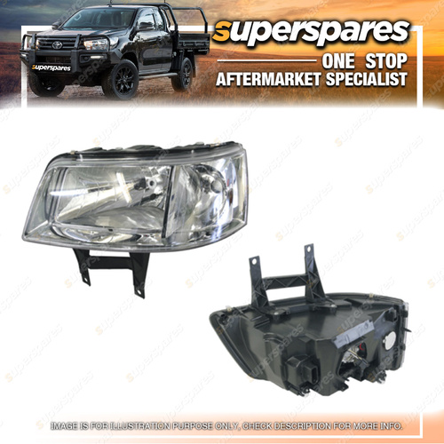 Superspares Left Hand Side Headlight for Volkswagen Transporter T5 2004-2009